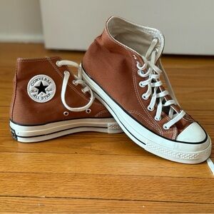 Converse High Tops, men’s 7/women’s 9.
